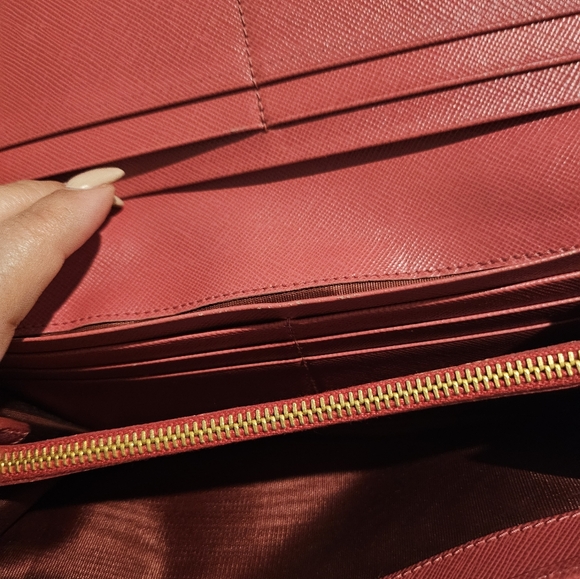 SET OF 2! Beautiful Prada Bow Wallets GUC Authentic in Pink and Orange - Picture 6 of 15